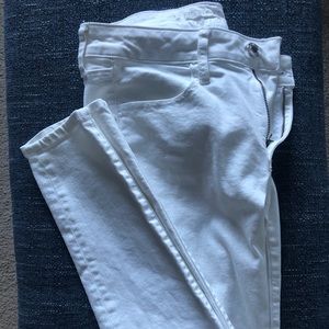 White American Eagle Jeans